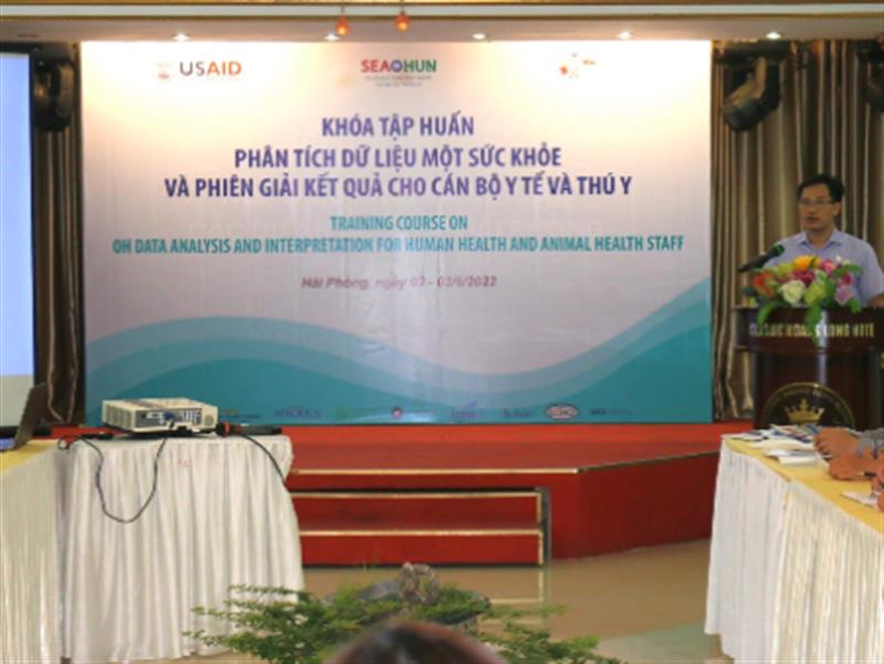 Training course on OH data analysis and interpretation for human health and animal health staff
