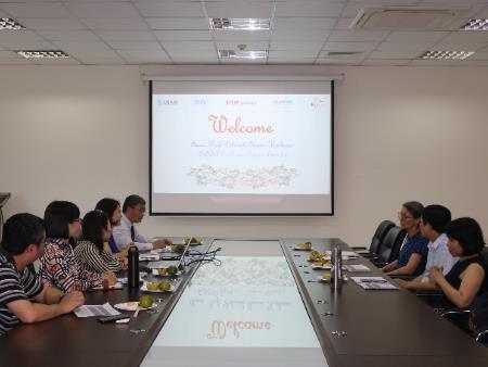 Welcome the STOP Spillover’s Director, Professor Deborah T.Kochevar to Vietnam